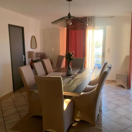 Grande Maison Au Bord Du Salonique *