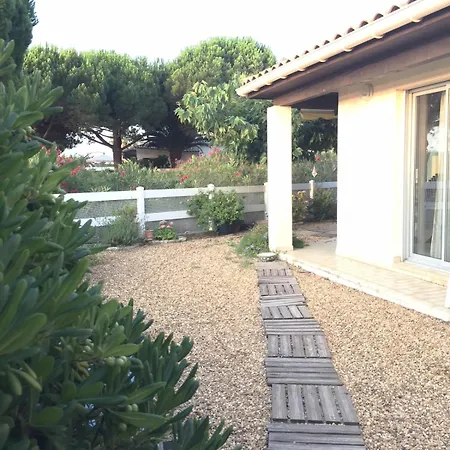 Grande Maison Au Bord Du Salonique * Le Grau-du-Roi